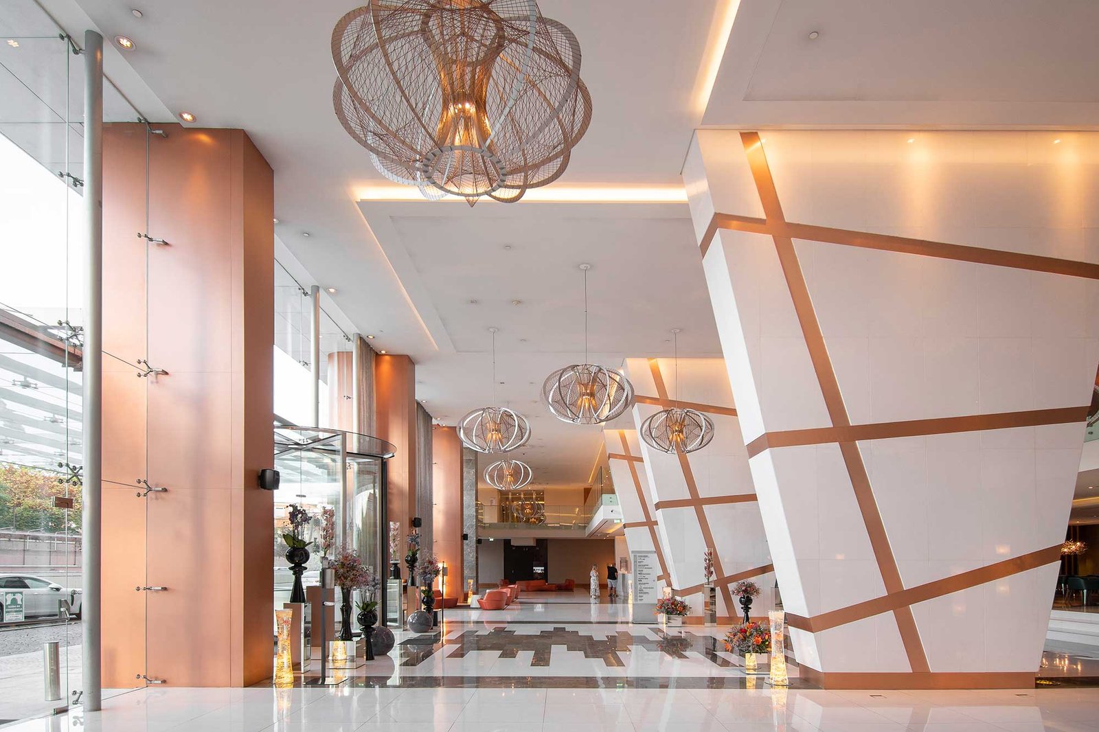 epic-sana-lisboa-hotel-lobby-reception-8