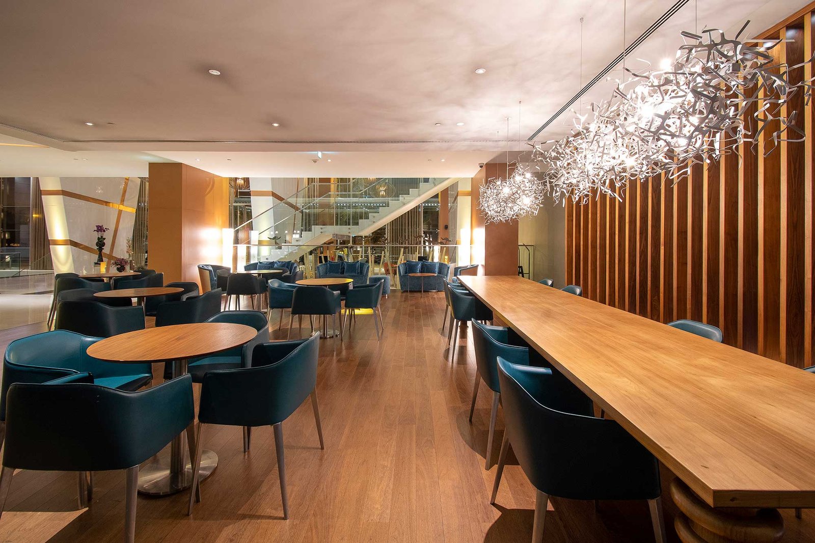 epic-sana-lisboa-hotel-scale-bar-15